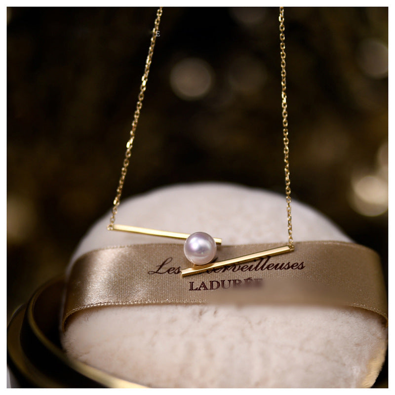 Balance Beam Pearl-Set Clavicle Necklace