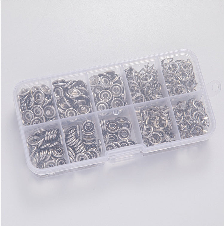 🧵 Sewing Kit with Metal Buttons – Manual Pliers Tool Included