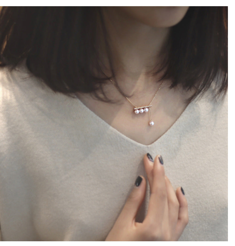 Balanced Falling Sound Vacuum Gold Zircon Pearl Balance Beam Clavicle Chain