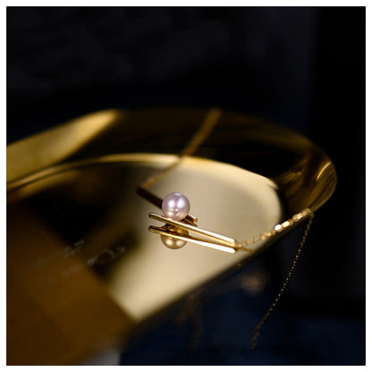 Balance Beam Pearl-Set Clavicle Necklace