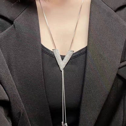 Adjustable Silver V-Letter Clavicle Chain Necklace