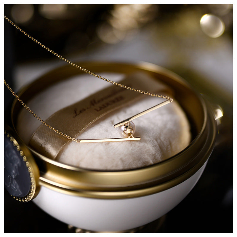 Balance Beam Pearl-Set Clavicle Necklace